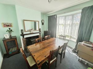 Dining Room - click for photo gallery